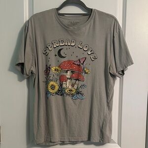 END OF YEAR SALE! | Pretty Rebellious Spread Love Graphic Tee